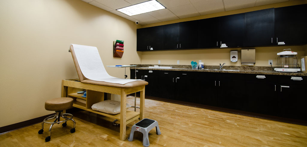 AZMesaHandPatientRoom-1024x490